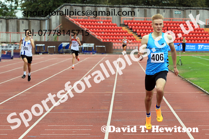 400 metres, Gateshead Tartan Games.  Photo: David T. Hewitson/Sports for All Pics